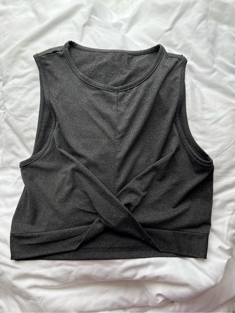 SHEIN Black Sleeveless Twist-Front Crop Tank